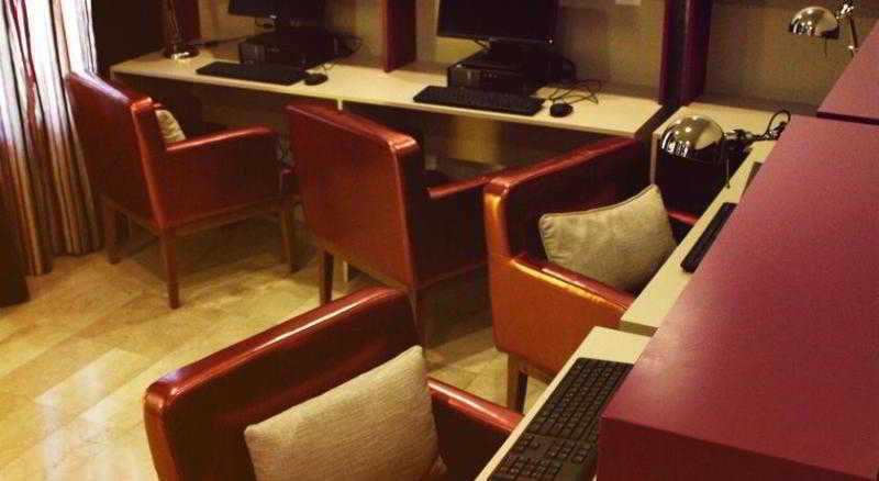 One To One Hotel & Resort Ain Al Faida อัลอิน ภายนอก รูปภาพ