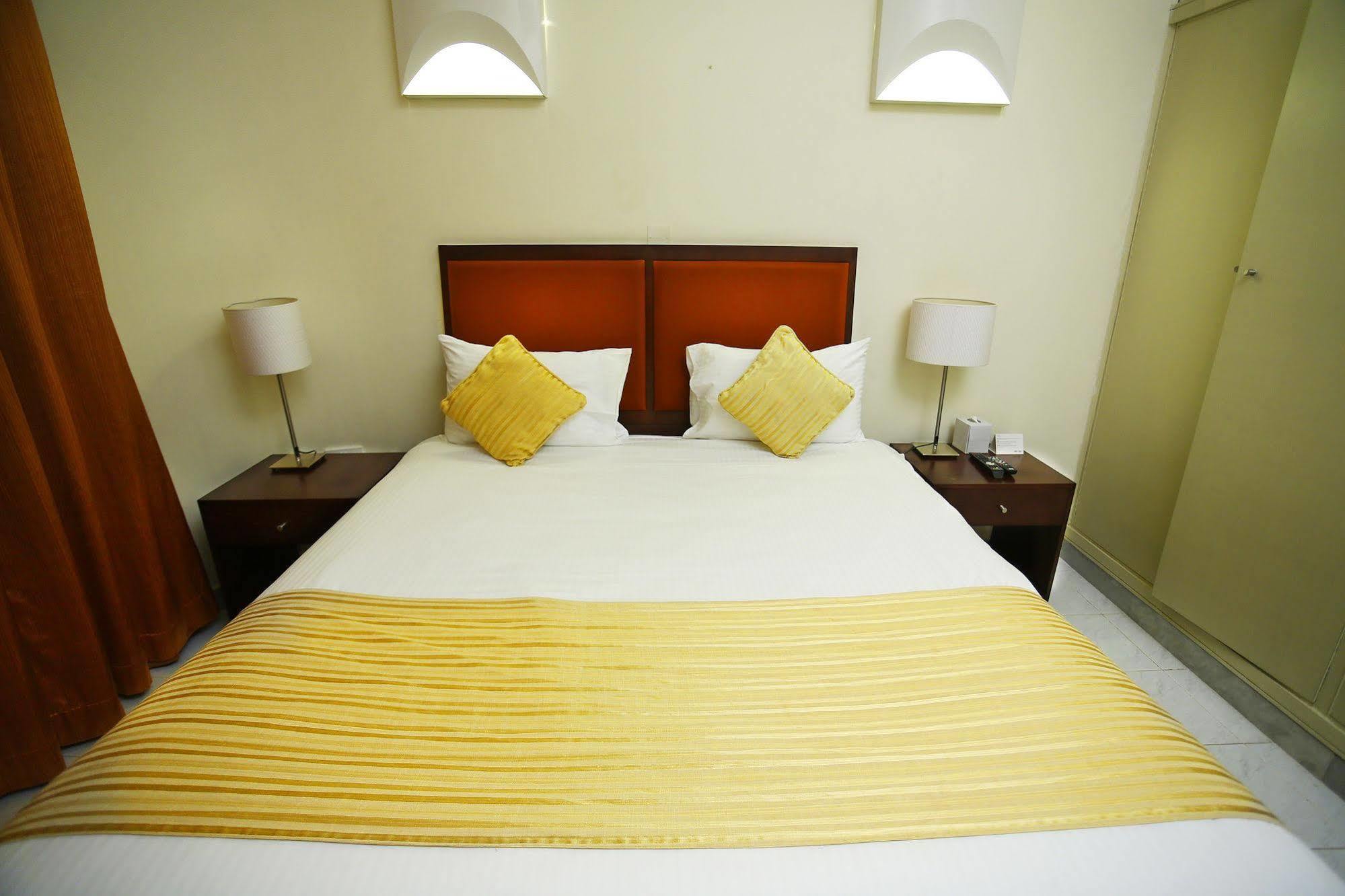 One To One Hotel & Resort Ain Al Faida อัลอิน ภายนอก รูปภาพ
