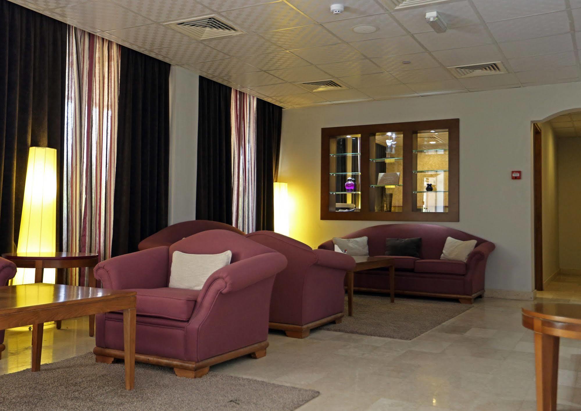 One To One Hotel & Resort Ain Al Faida อัลอิน ภายนอก รูปภาพ