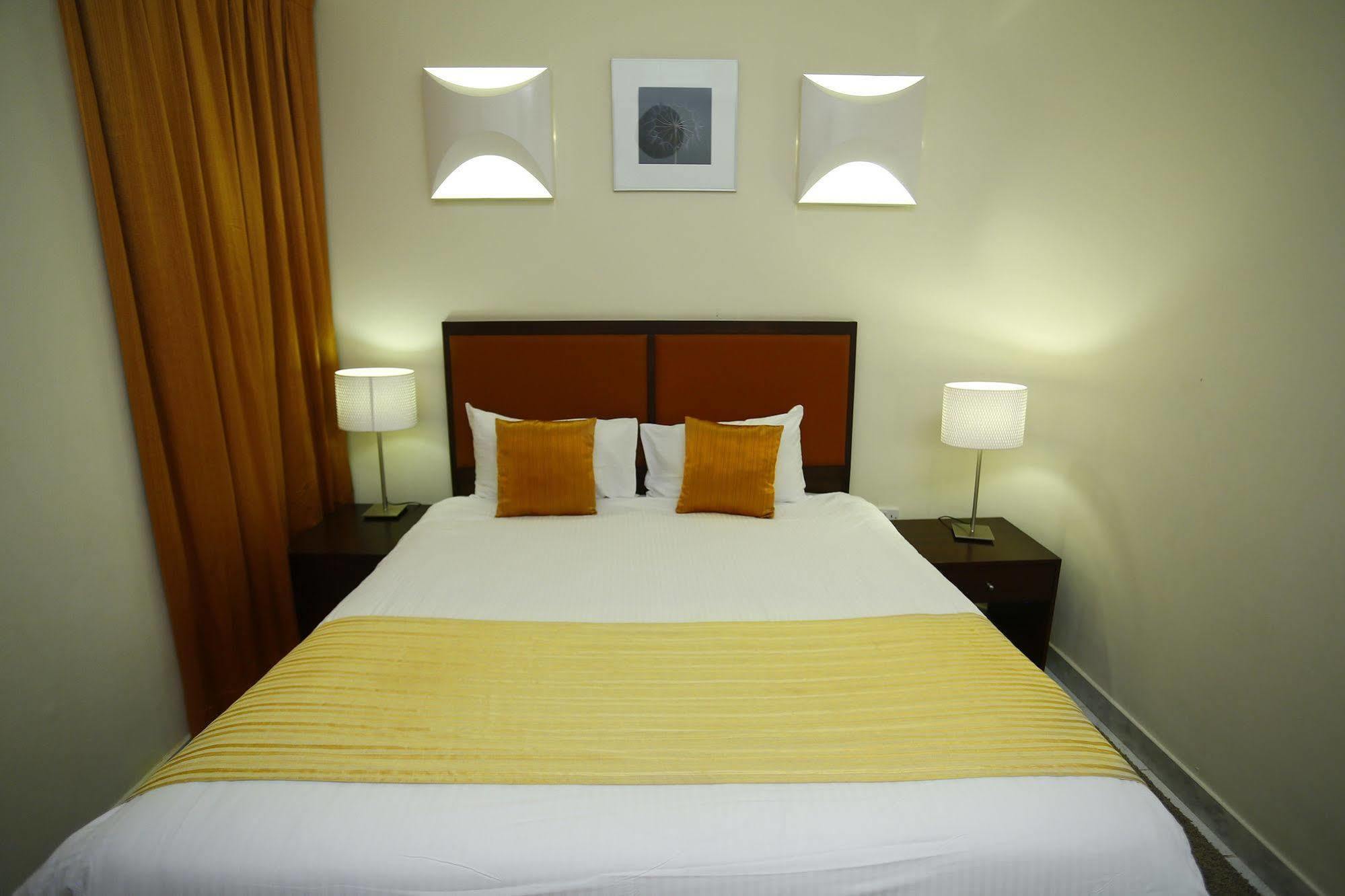 One To One Hotel & Resort Ain Al Faida อัลอิน ภายนอก รูปภาพ